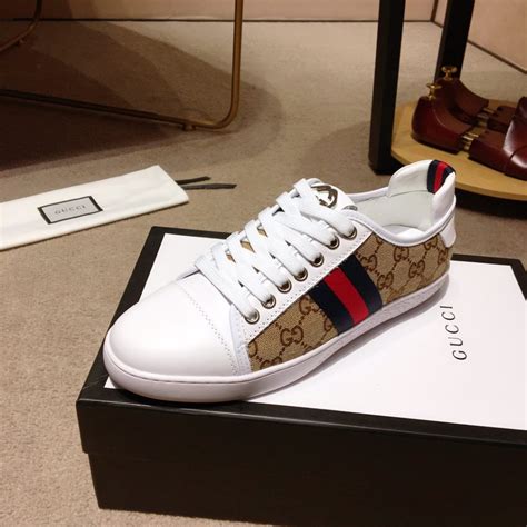 uomo gucci scarpe|scarpe di gucci su farfetch.